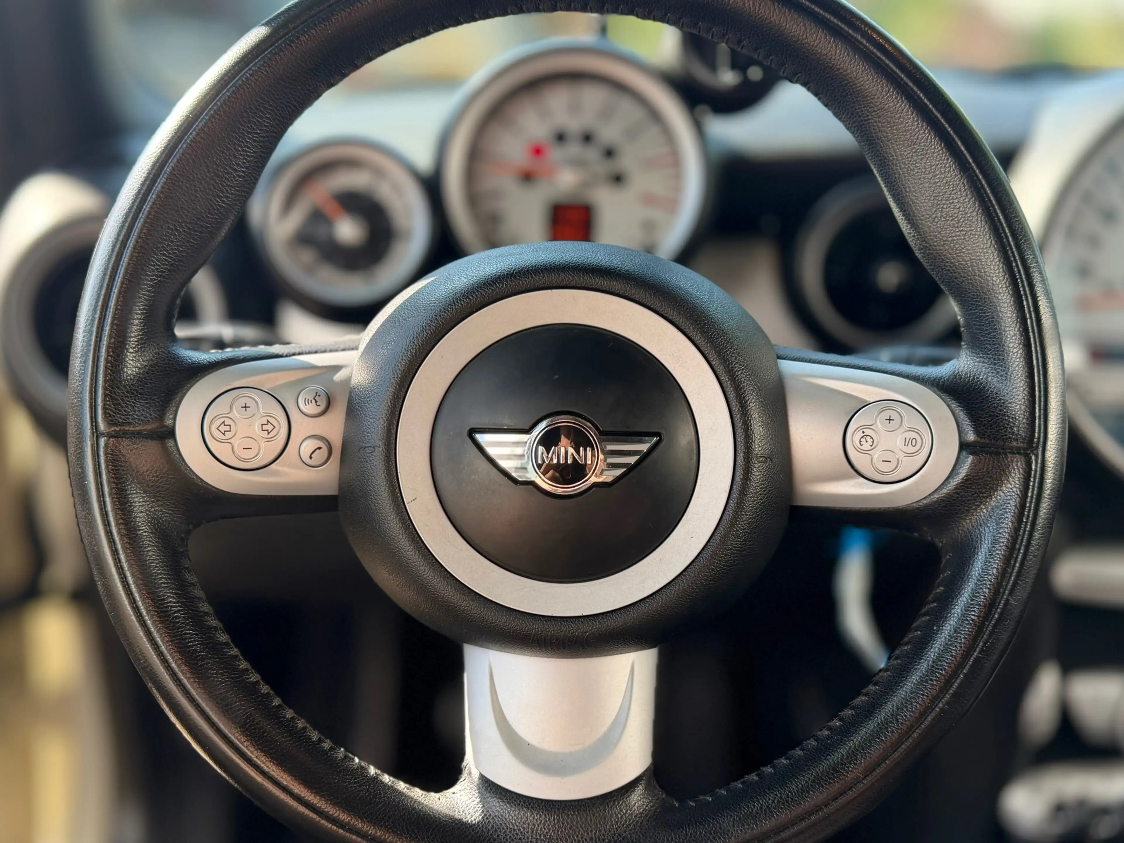 MINI One Cabrio 1.6 50th Anniversary * NAP * LEDER * STOELVERWARMI — photo 8