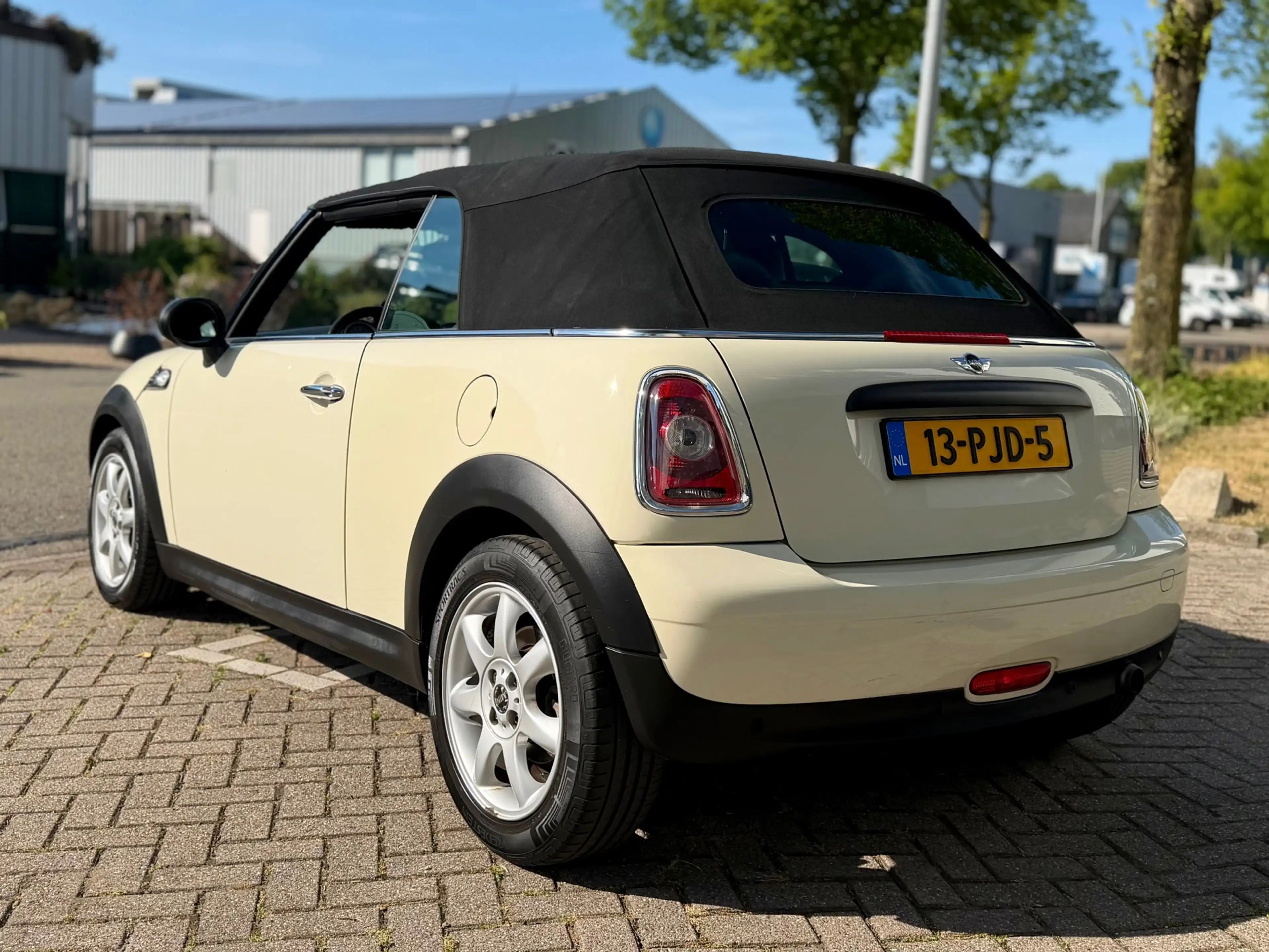 MINI One Cabrio 1.6 50th Anniversary * NAP * LEDER * STOELVERWARMI — photo 18