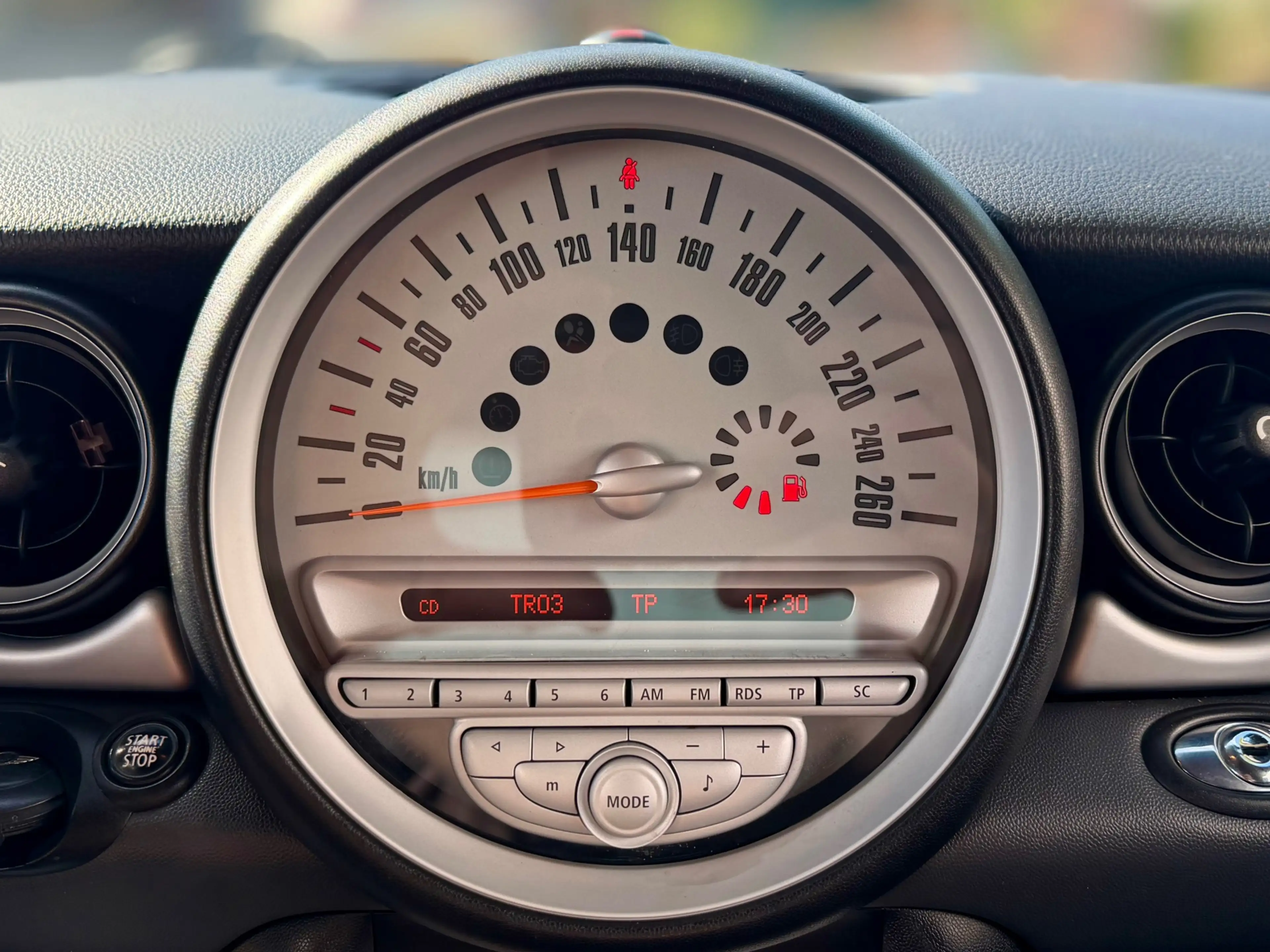 MINI One Cabrio 1.6 50th Anniversary * NAP * LEDER * STOELVERWARMI — photo 10