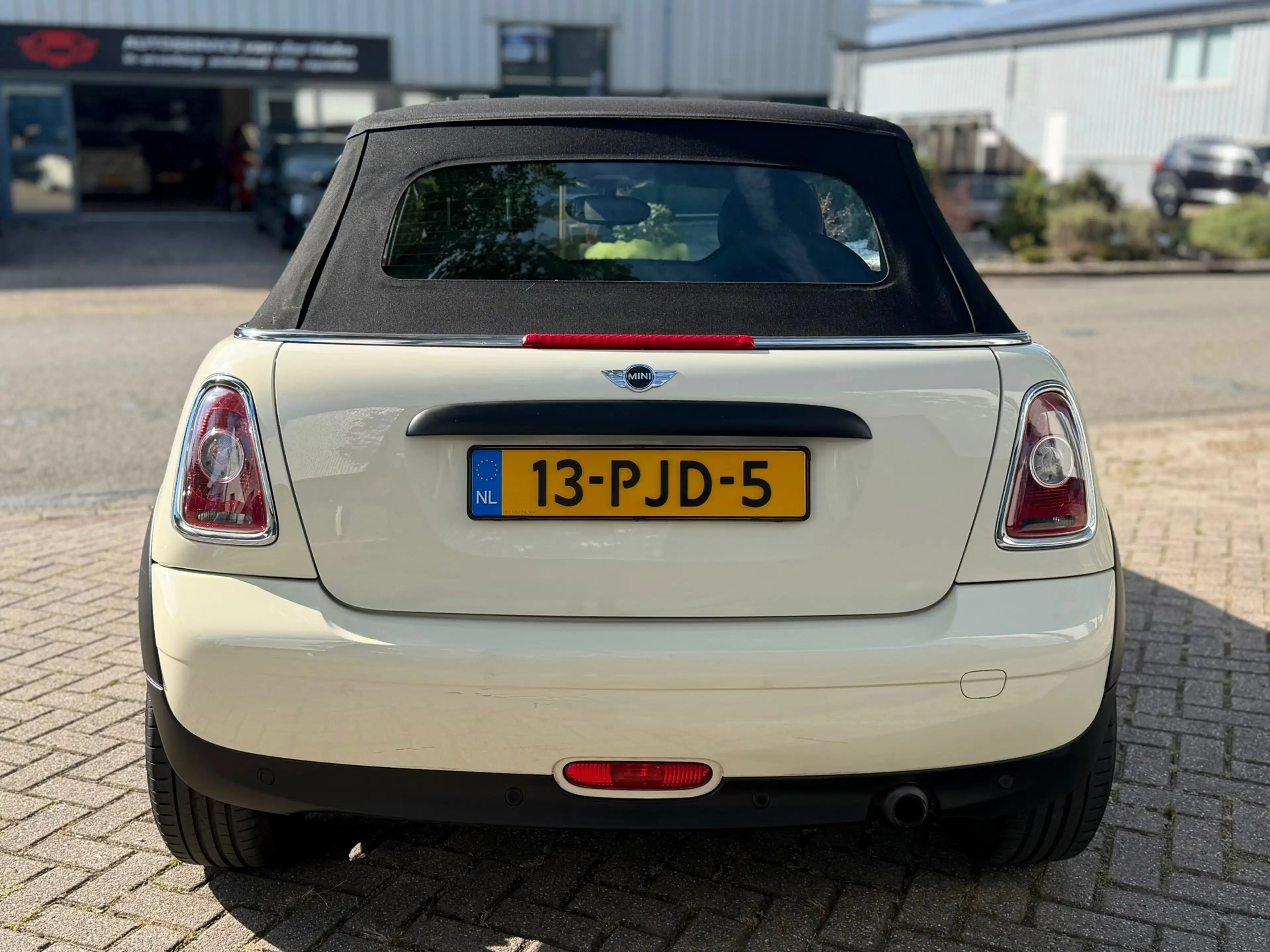 MINI One Cabrio 1.6 50th Anniversary * NAP * LEDER * STOELVERWARMI — photo 19