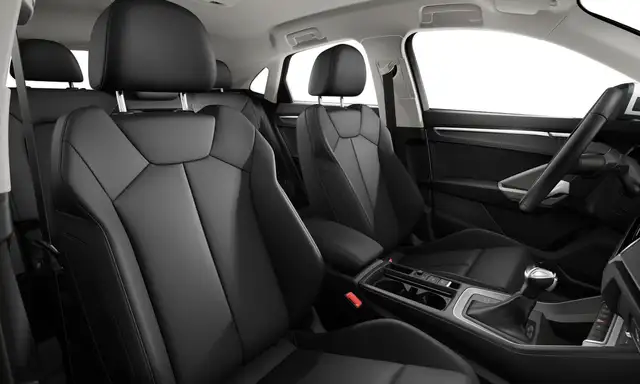 Audi Q3 view 4