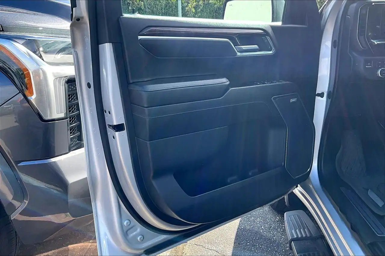 GMC Sierra 1500 снимка GMC Sierra 1500