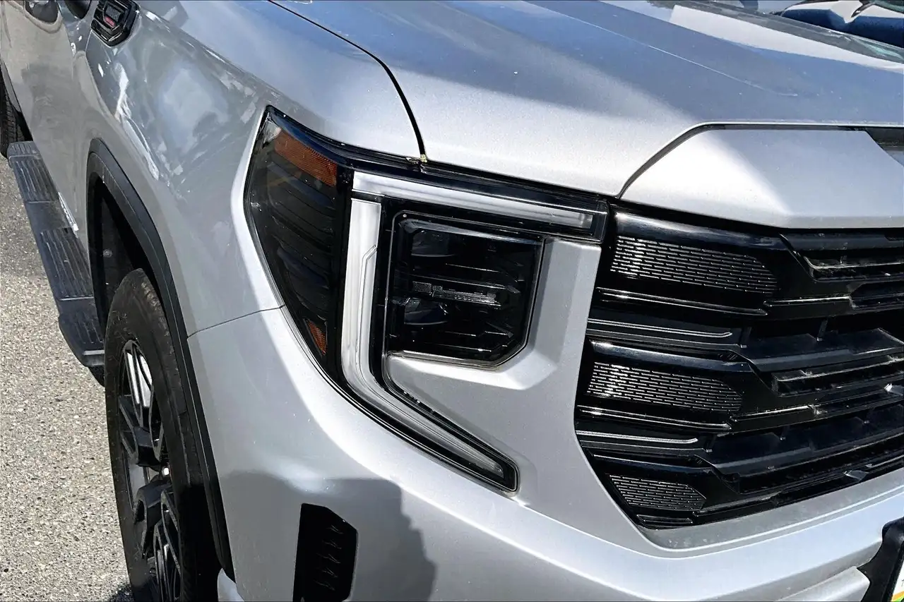 GMC Sierra 1500 снимка GMC Sierra 1500