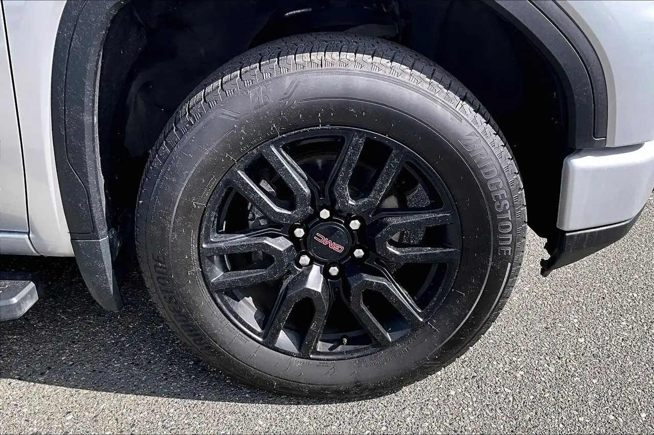 GMC Sierra 1500 снимка GMC Sierra 1500
