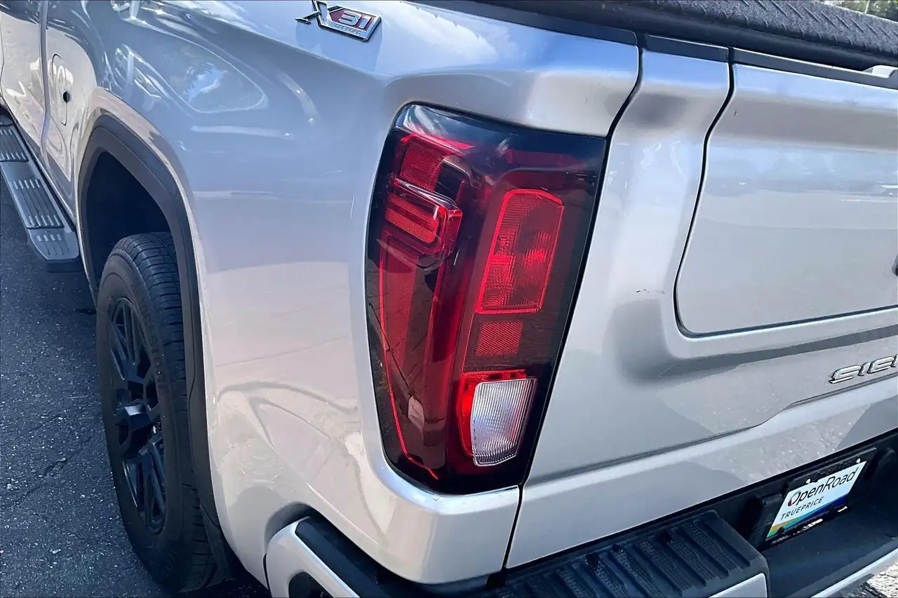 GMC Sierra 1500 снимка GMC Sierra 1500