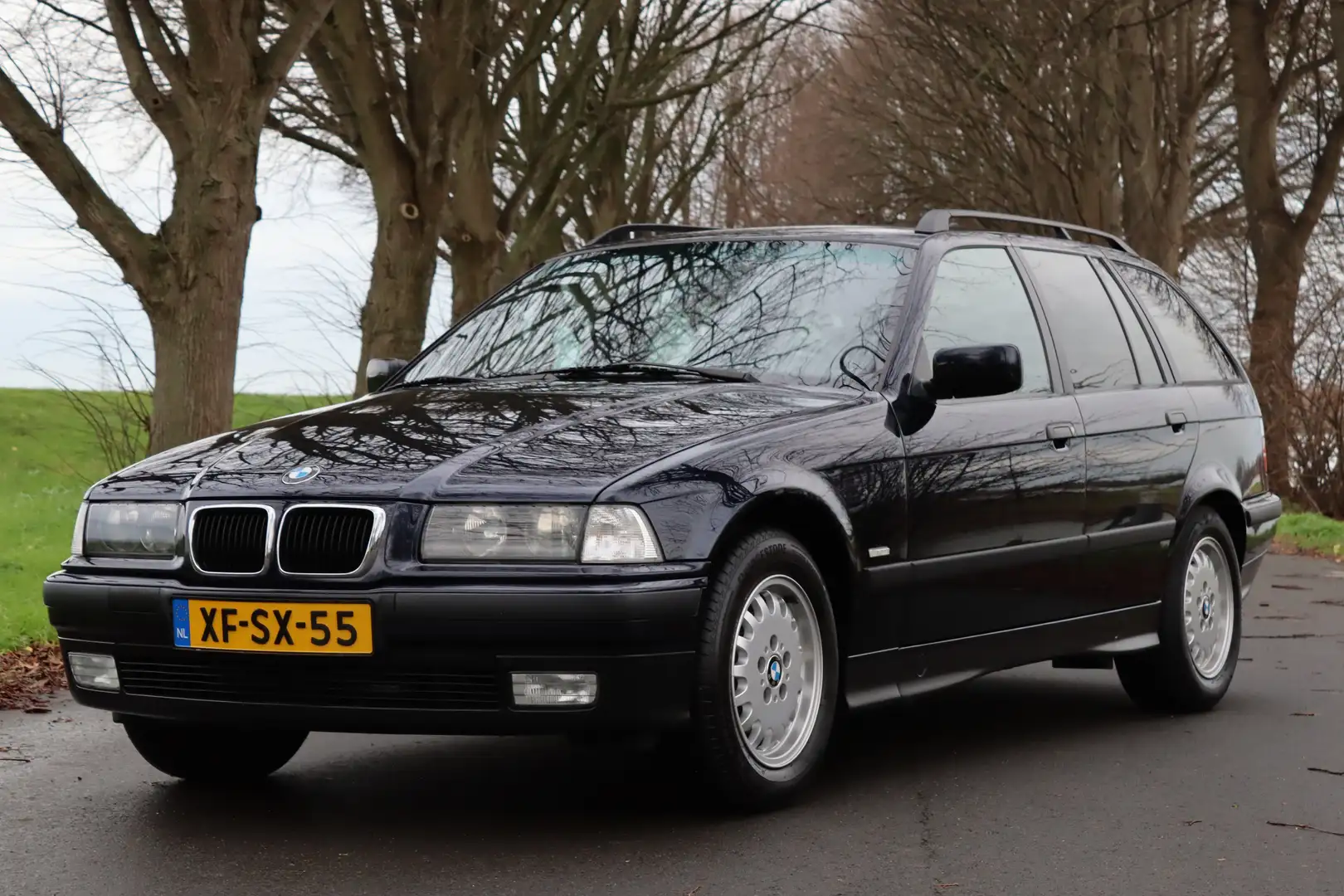 BMW 323 Edition Blauw - 1