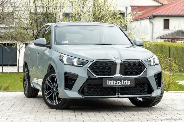 BMW X2 view 3