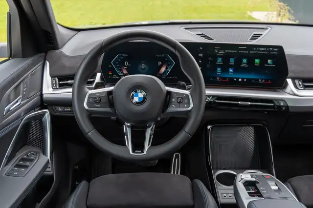 BMW X2 view 13