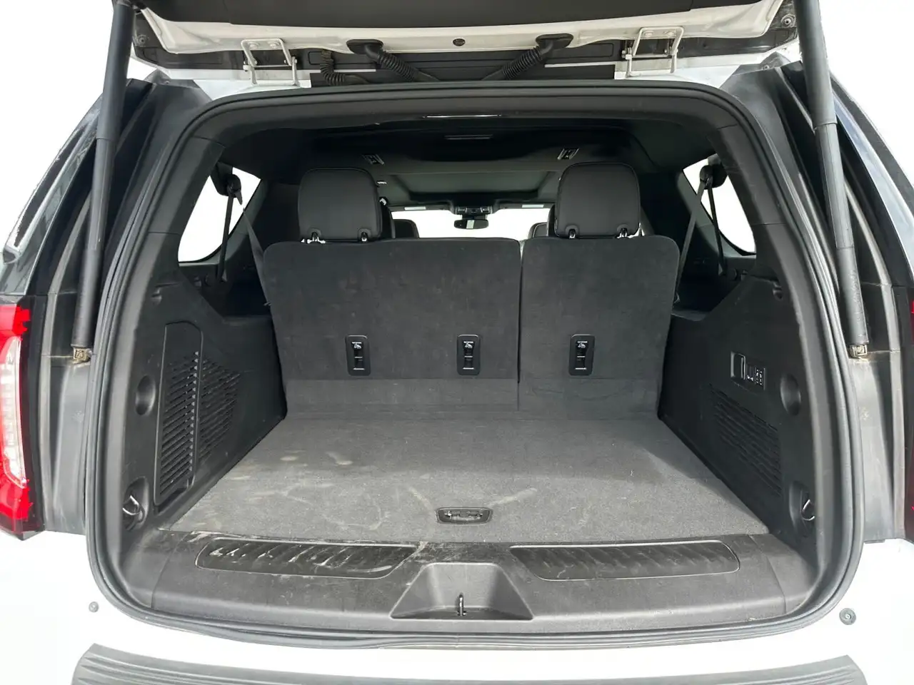 GMC Yukon снимка GMC Yukon