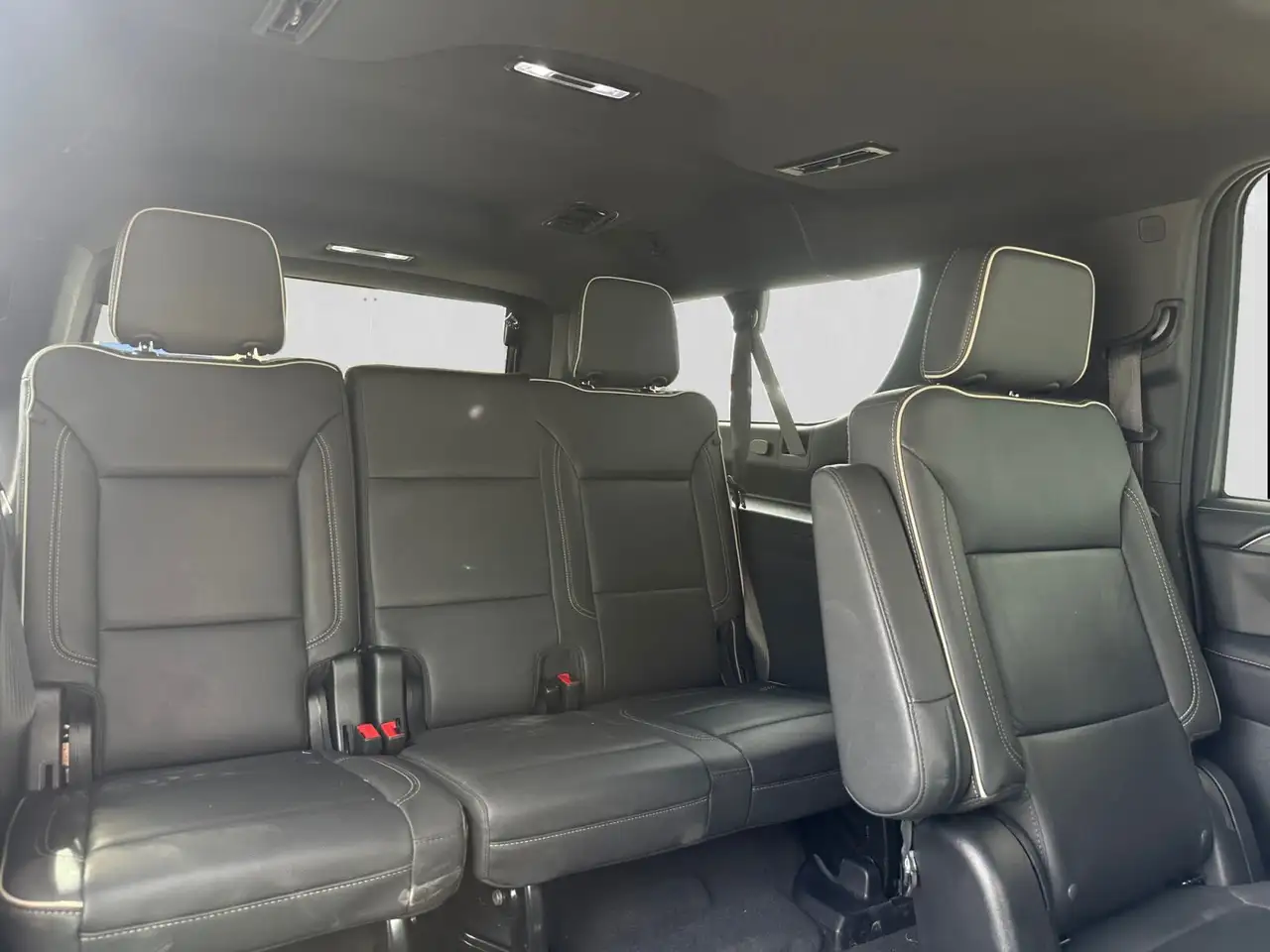 GMC Yukon снимка GMC Yukon