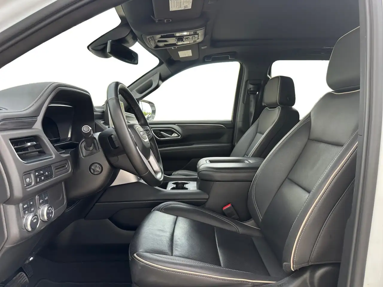GMC Yukon снимка GMC Yukon