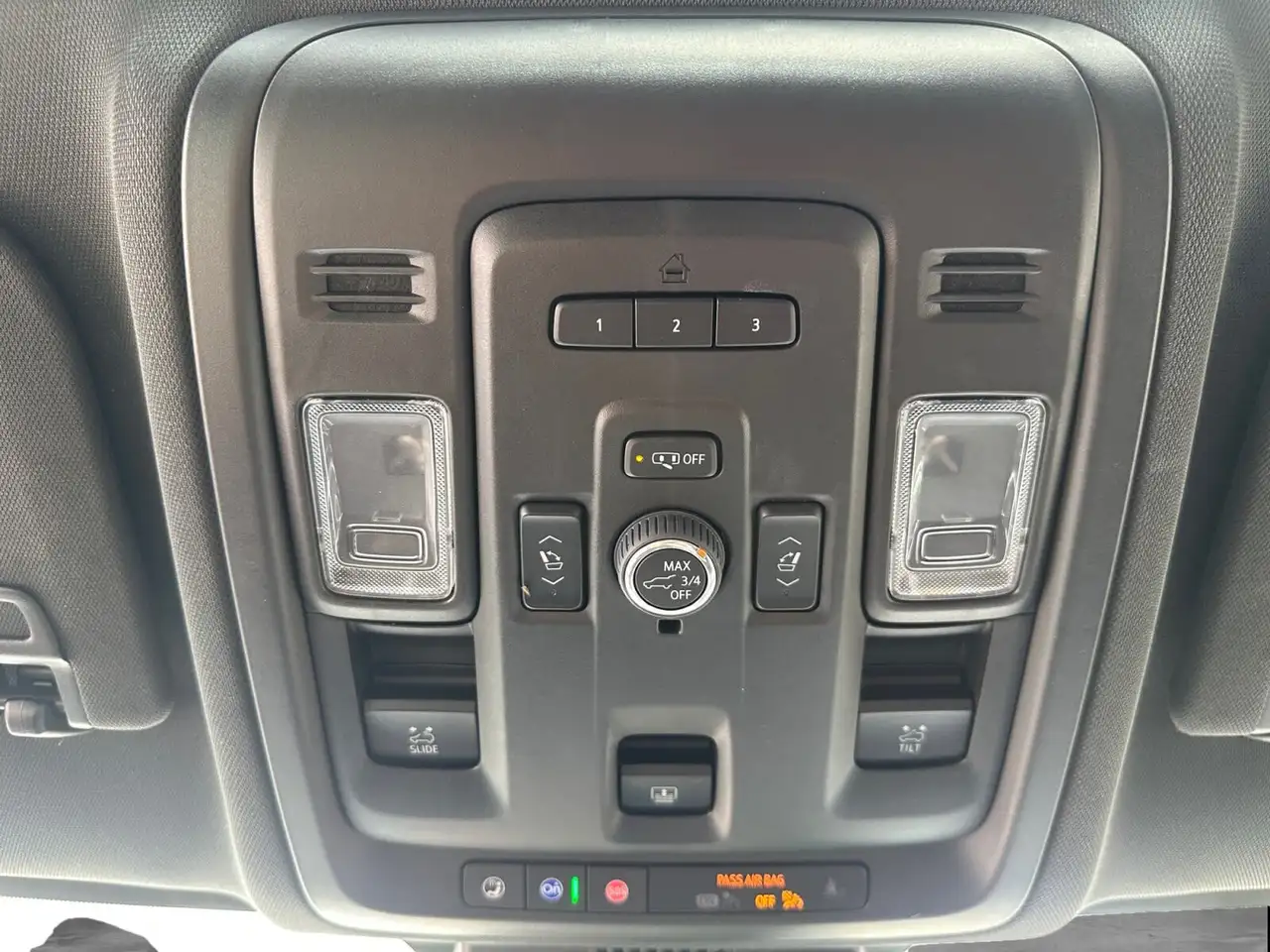 GMC Yukon снимка GMC Yukon