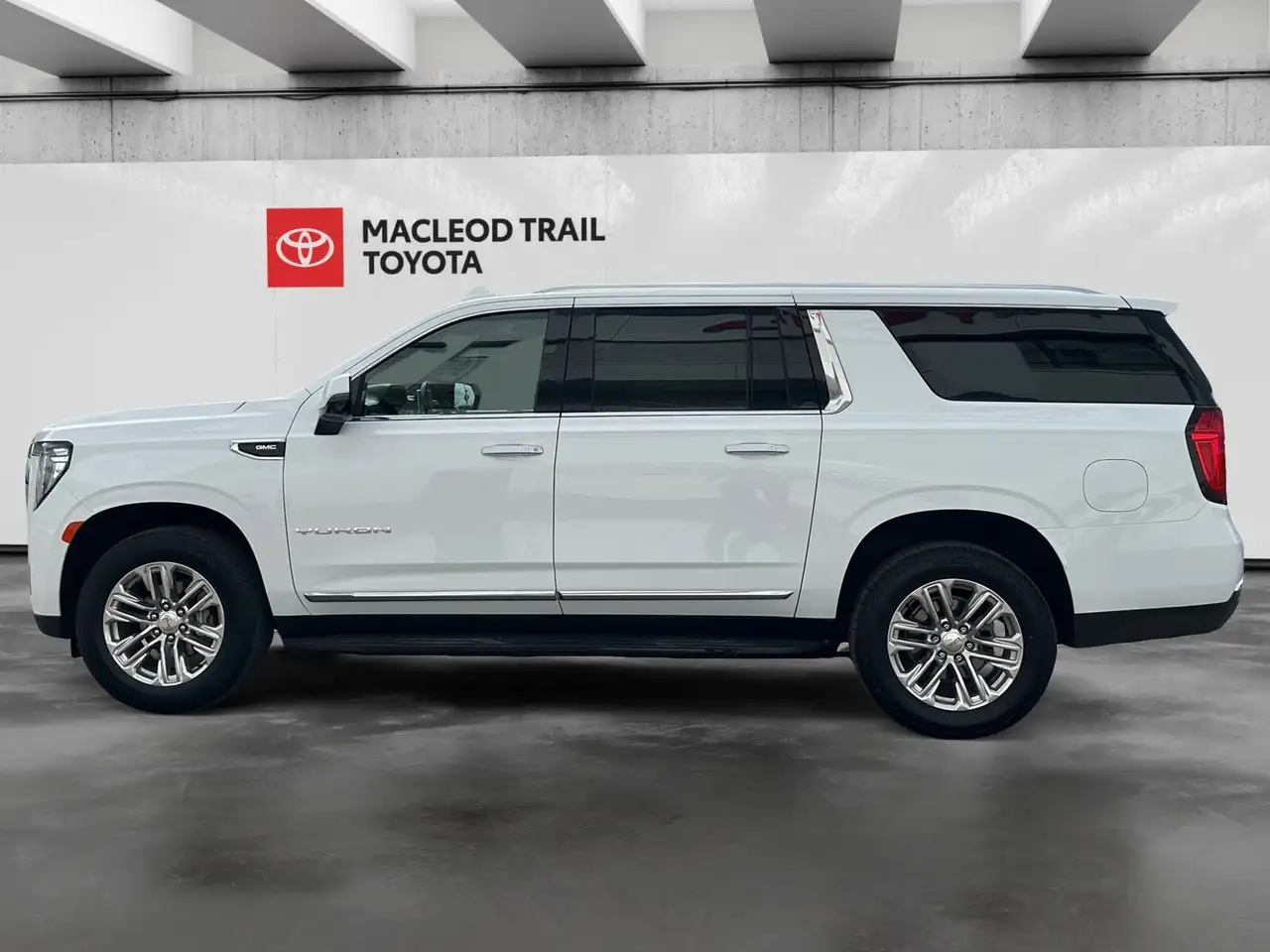 GMC Yukon снимка GMC Yukon