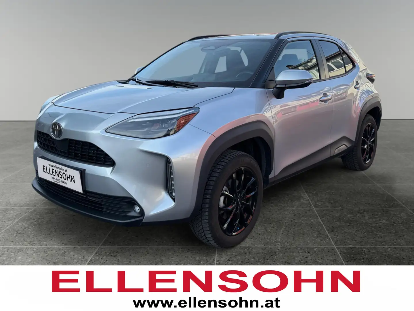 Toyota Yaris Cross Yaris Cross - 1,5 l 4x2 Hybrid  Active D Silber - 1