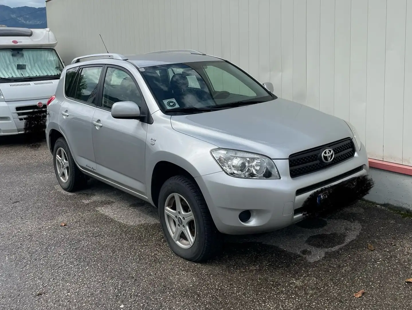 Toyota RAV 4 RAV4 2,2 D-4D 135 DPF Plateado - 1