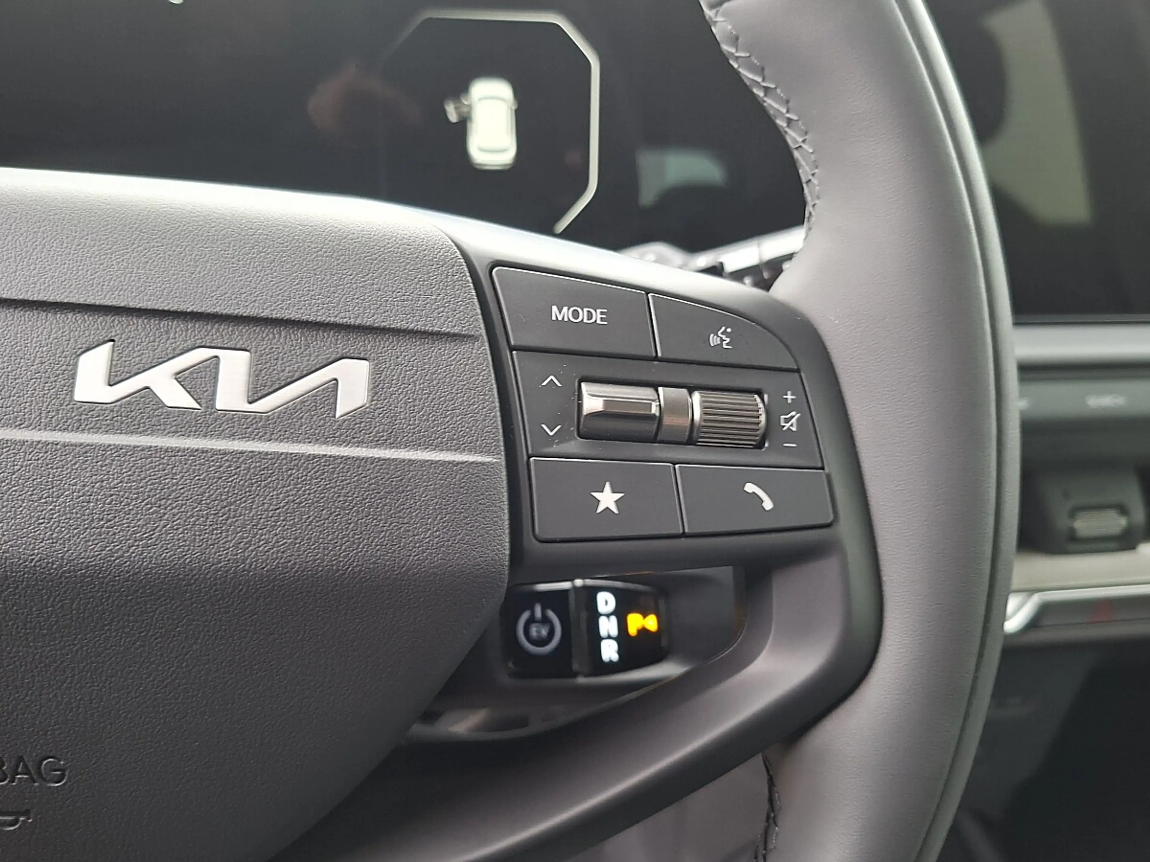Kia EV2 5S FWD 61kWh Earth + P3 MY 27 — photo 10