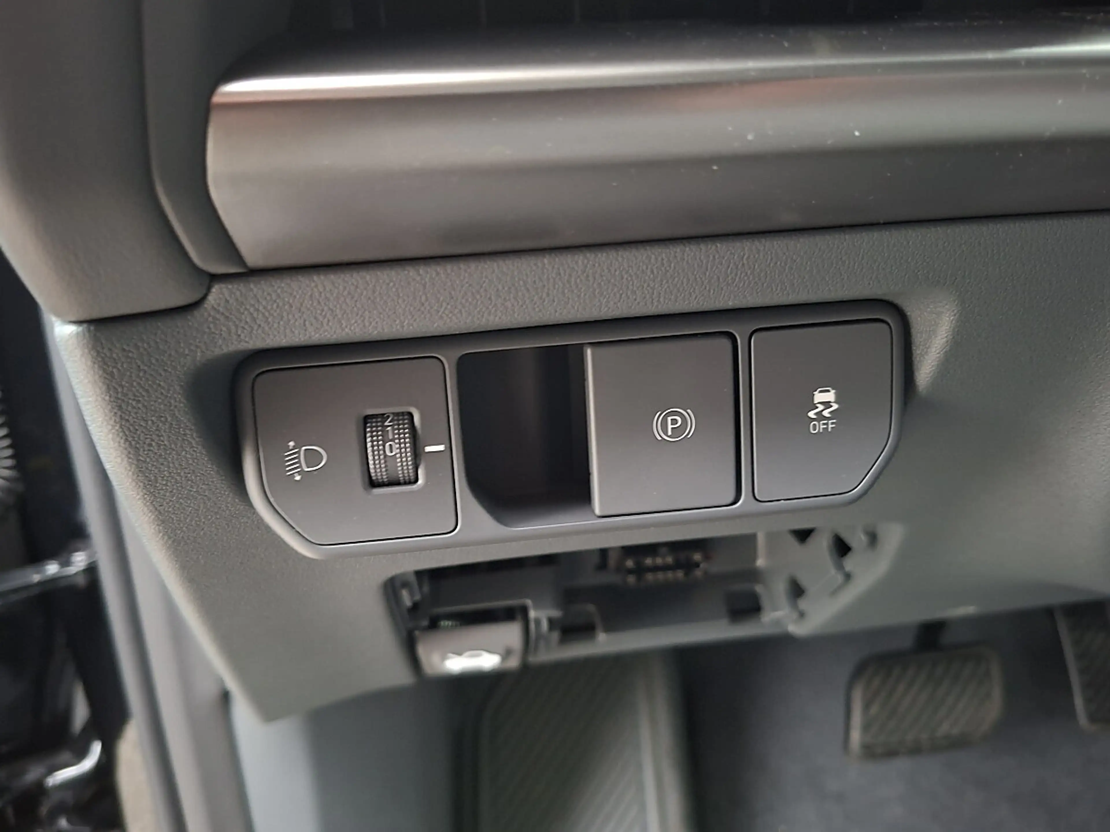 Kia EV2 5S FWD 61kWh Earth + P3 MY 27 — photo 8