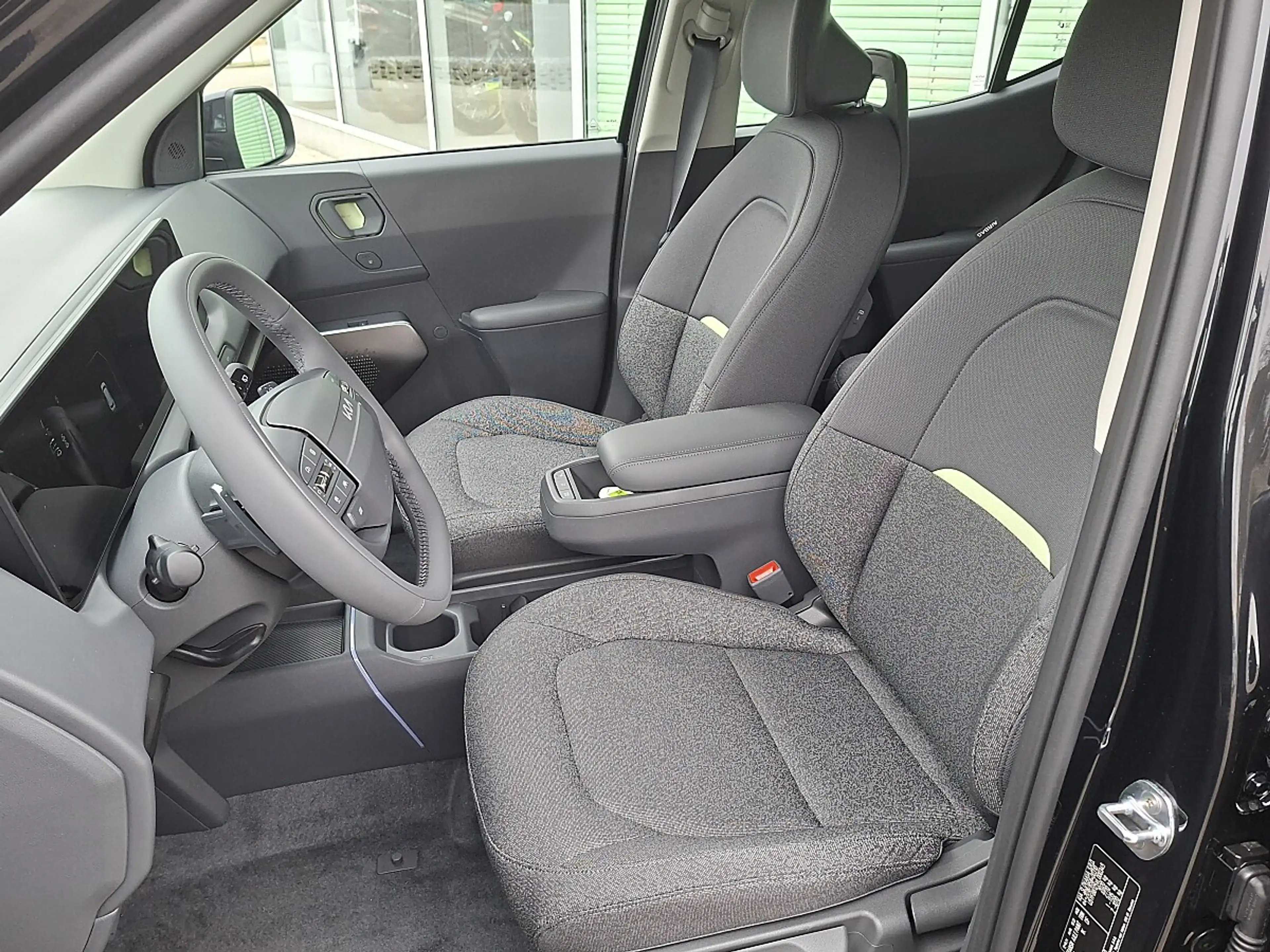Kia EV2 5S FWD 61kWh Earth + P3 MY 27 — photo 13