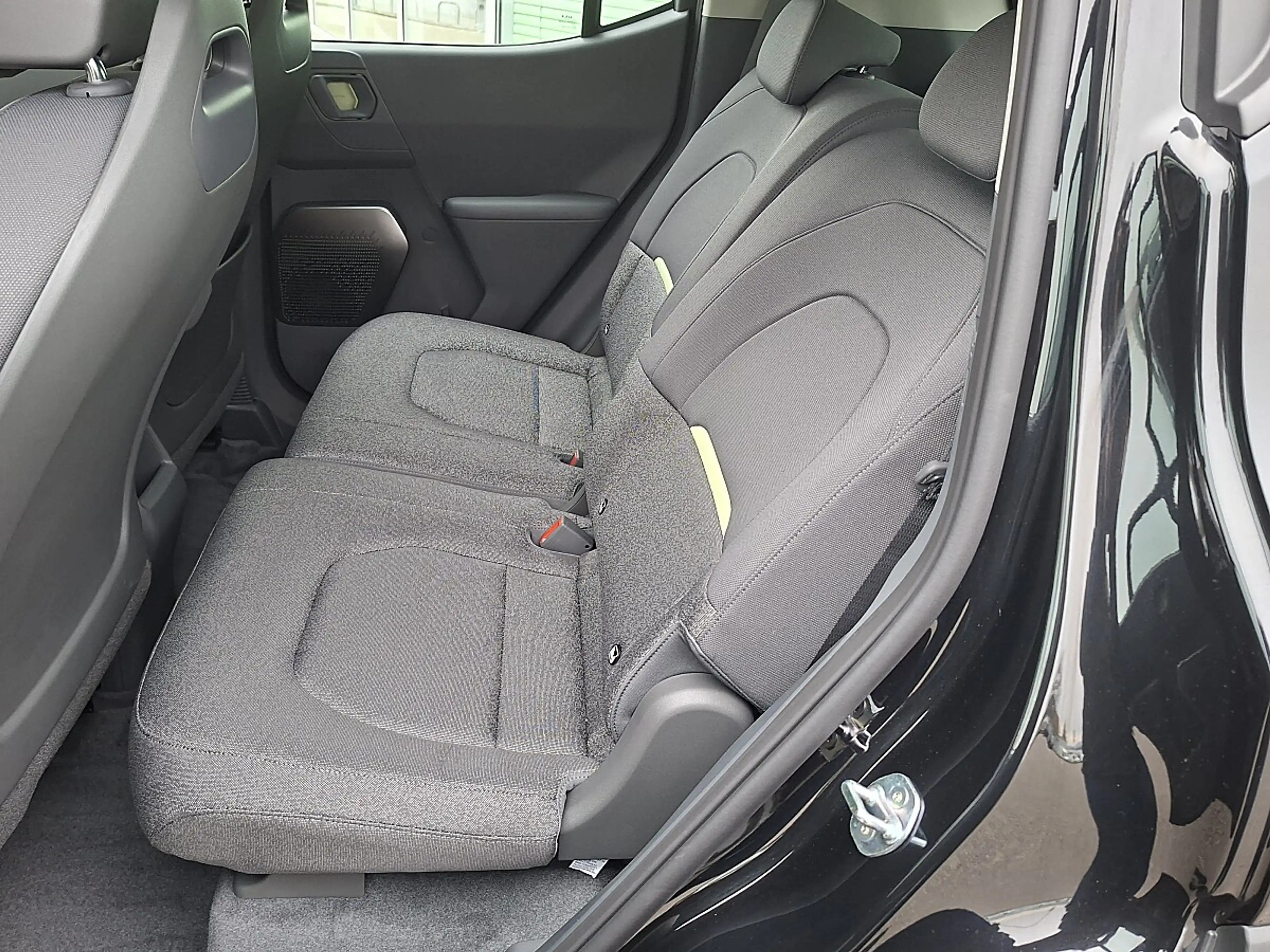 Kia EV2 5S FWD 61kWh Earth + P3 MY 27 — photo 15