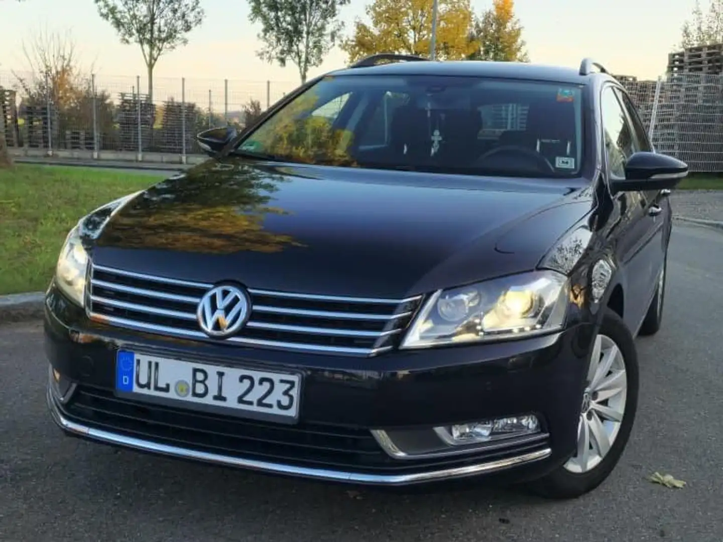 Volkswagen Passat 2.0 Blue TDI 140PS 2013 Černá - 1