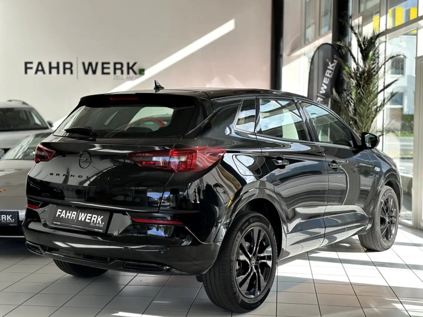 Opel Grandland 1,5d GS Line Aut. *BLACK PACK* Schwarz - 2