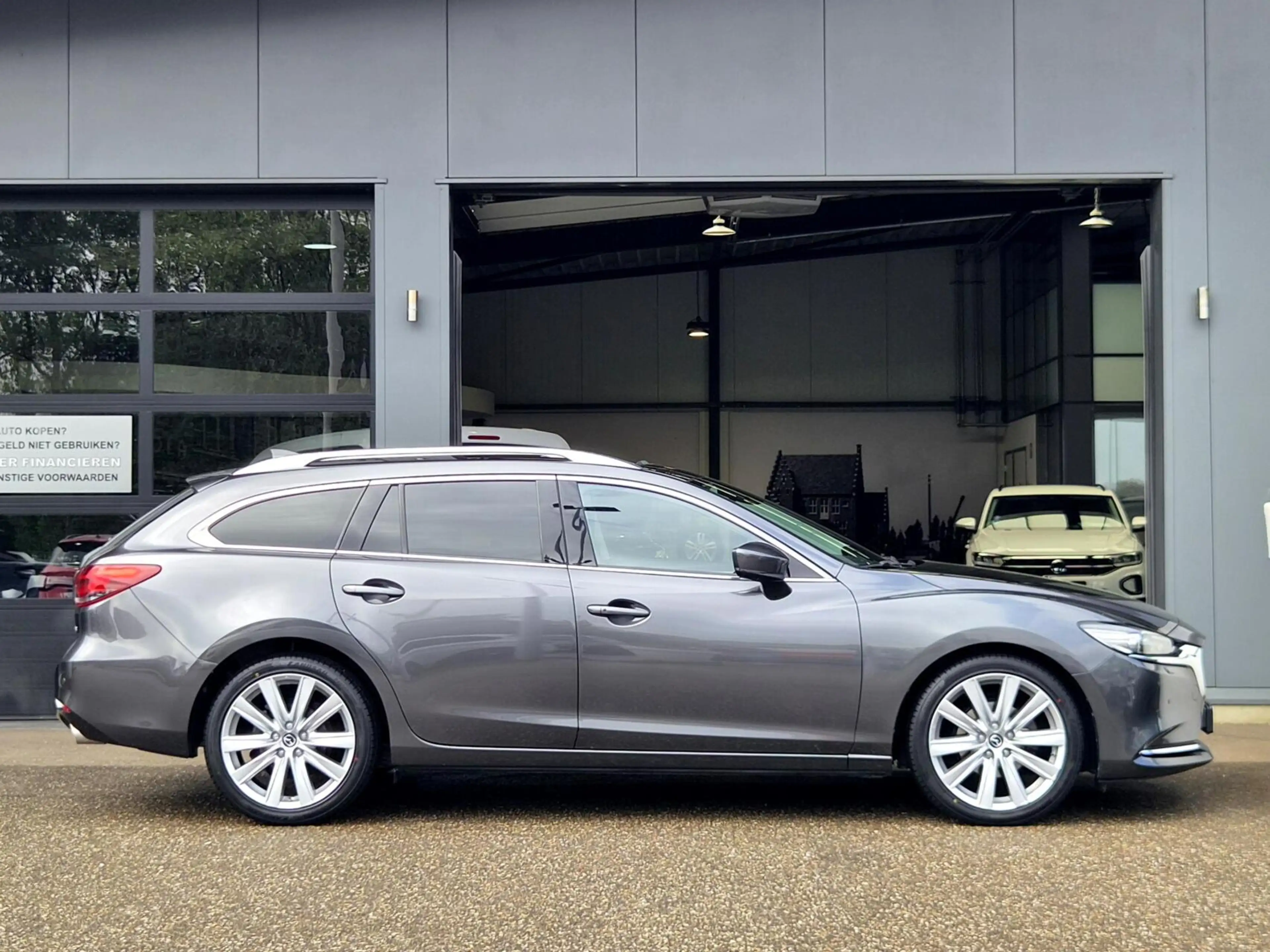 Mazda 6 Sportbreak 2.0 SkyActiv-G 165 Luxury Automaat | Vo — photo 46