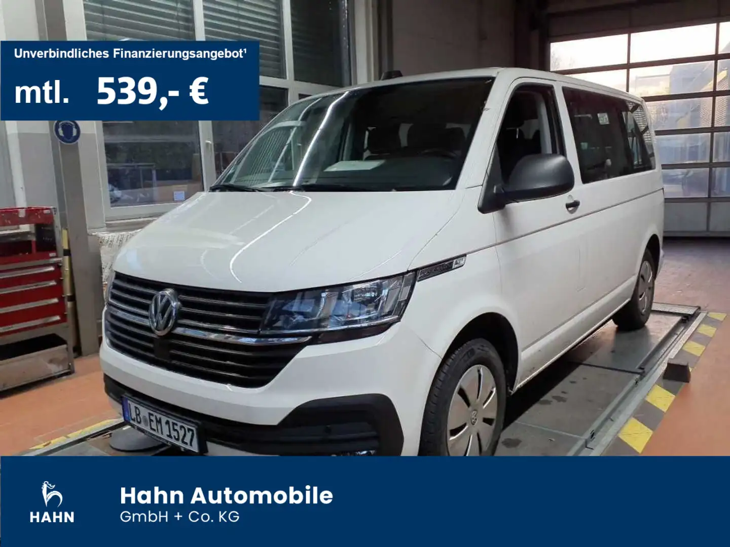 Volkswagen T6.1 Caravelle Trendline 2.0TDI 9-Sitzer 3-3-3 P Weiß - 1