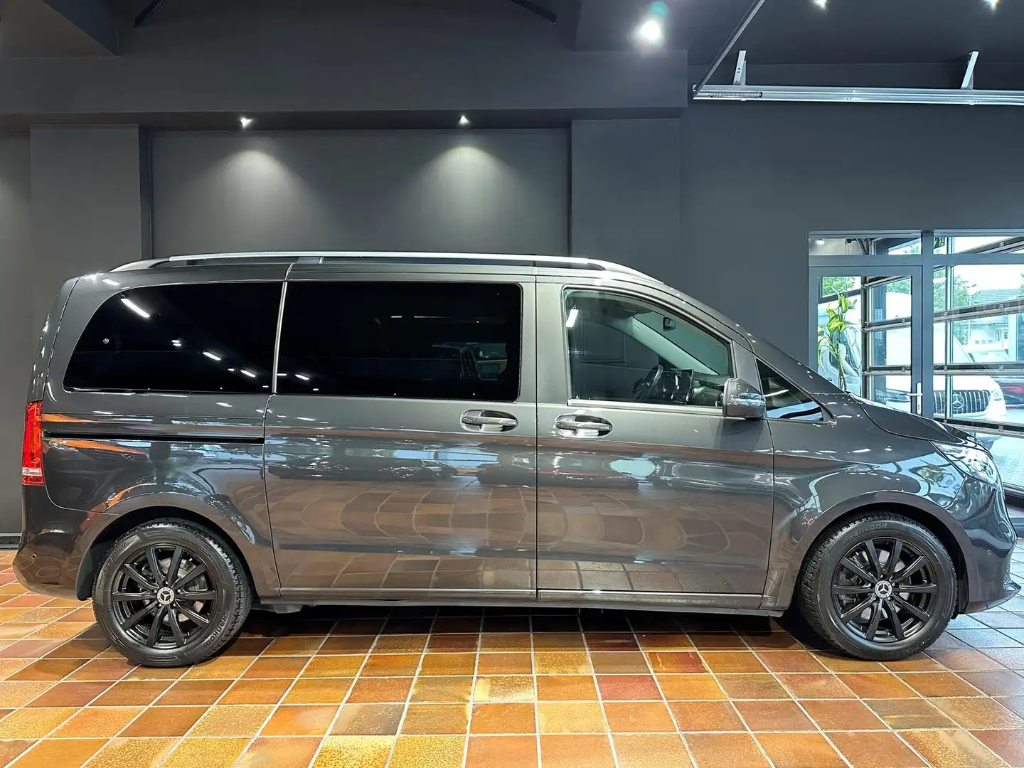 Mercedes-Benz V 250 KOMPAKT AVANTGARDE LIEGEPAKET SITZKLIMA+MEMORY ACC Grau - 2