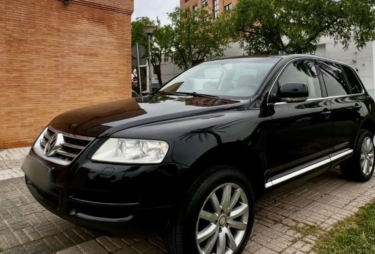 Volkswagen Touareg 2.5TDI R5 Tiptronic - 1