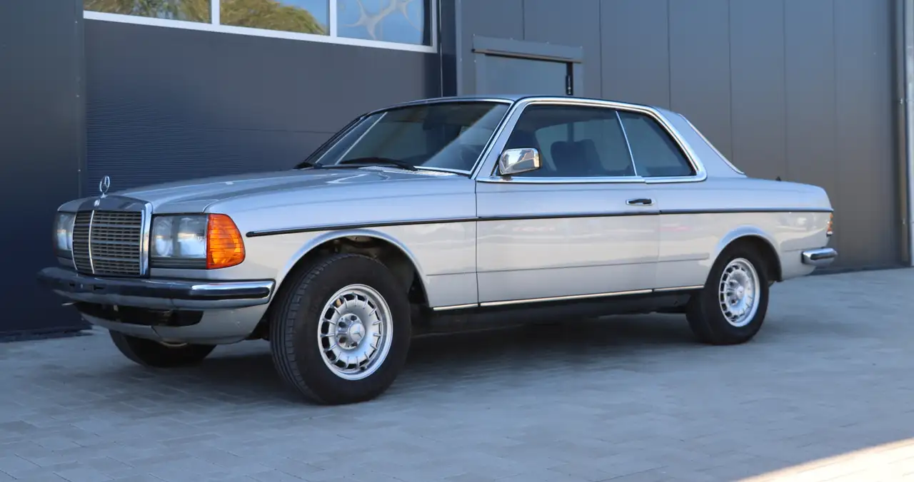 Mercedes-Benz 280 C W123, foto 4