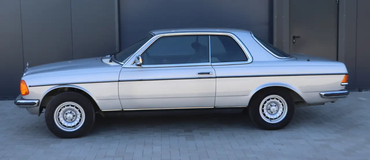 Mercedes-Benz 280 C W123, foto 7