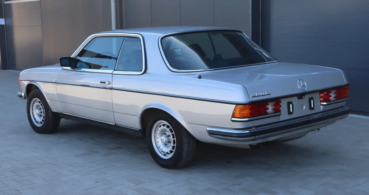 Mercedes-Benz 280 C W123, foto 11