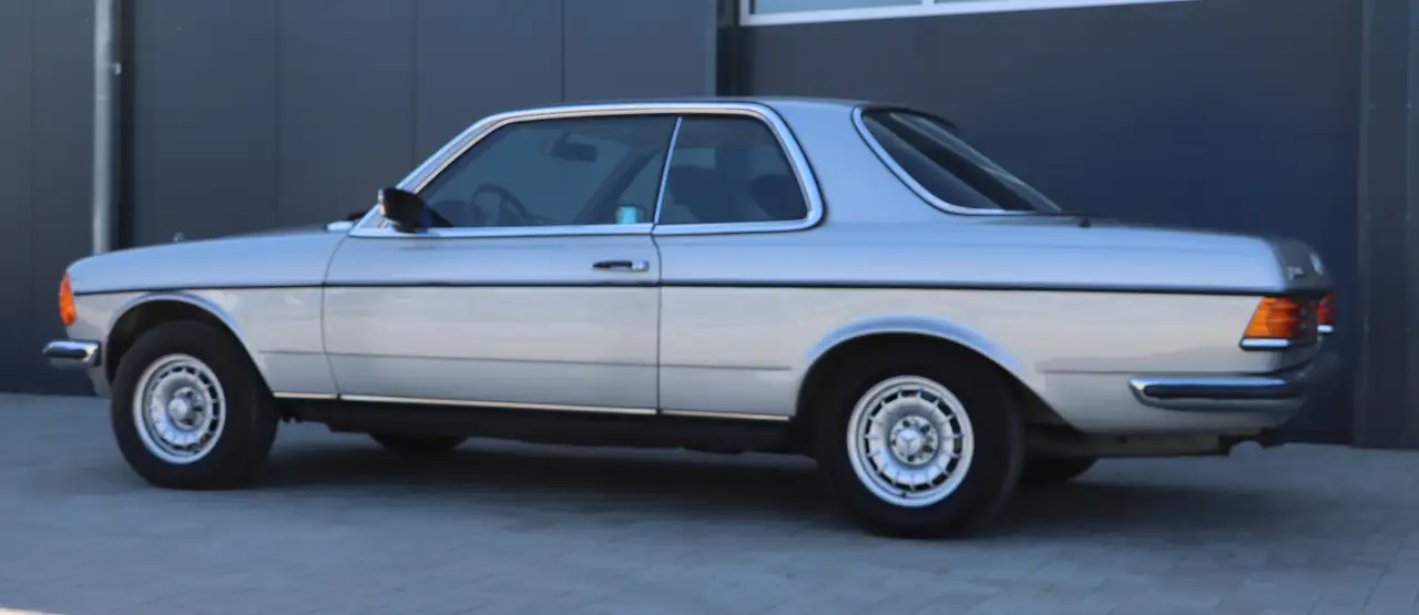 Mercedes-Benz 280 C W123, foto 8