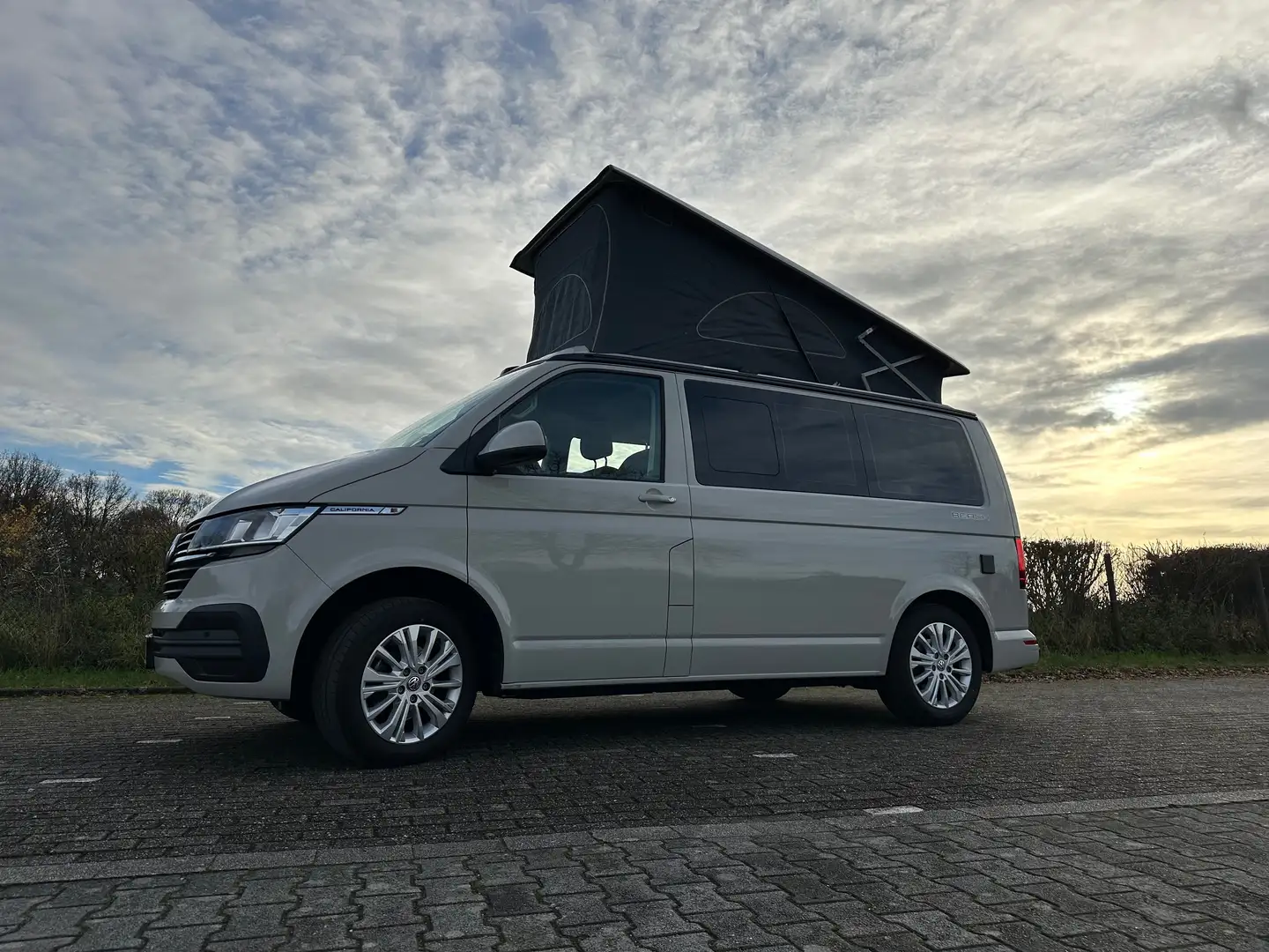 Volkswagen T6.1 California California T6.1 Beach Camper Edition Gris - 2