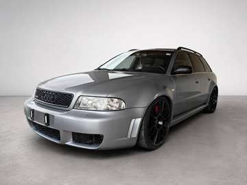 A4 Avant quattro 2,7 RS4