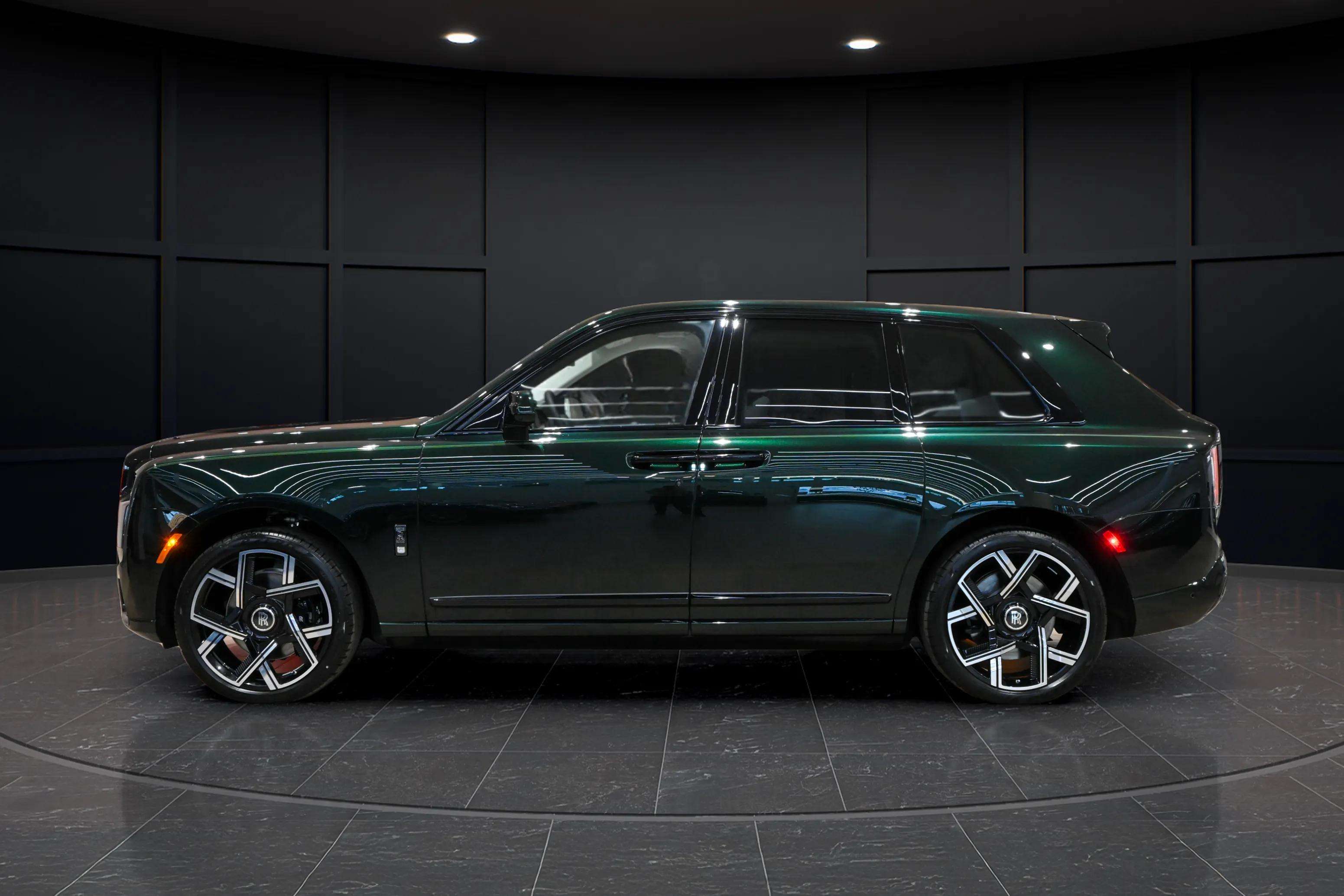 2026 Rolls-Royce Cullinan Black Badge