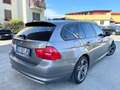 BMW 320 d Touring xdrive Futura pelle 184cv *NAVIGATORE* Grijs - thumbnail 2