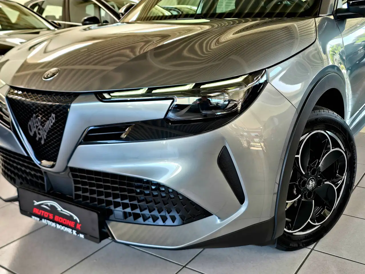 Alfa Romeo Junior e-Junior 54 kWh Elettrica / Apple + android / Led Lichts, миниатюра 2