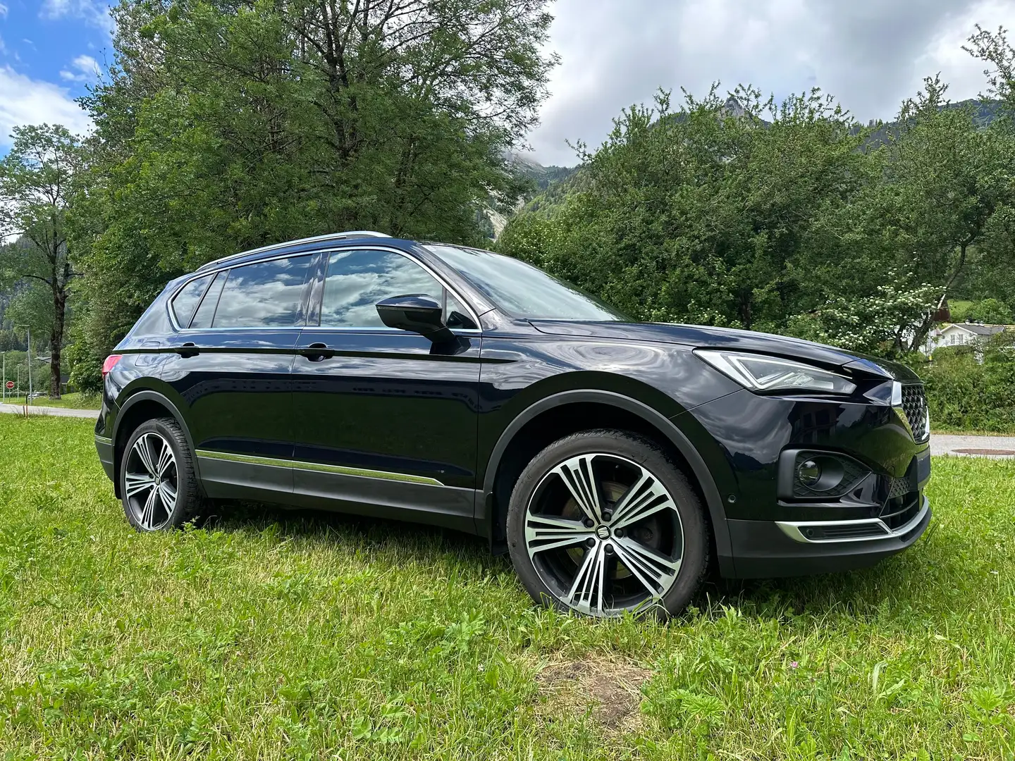 SEAT Tarraco **Sofort verfügbar** DSG Allrad, Standheizung, AHK Schwarz - 1