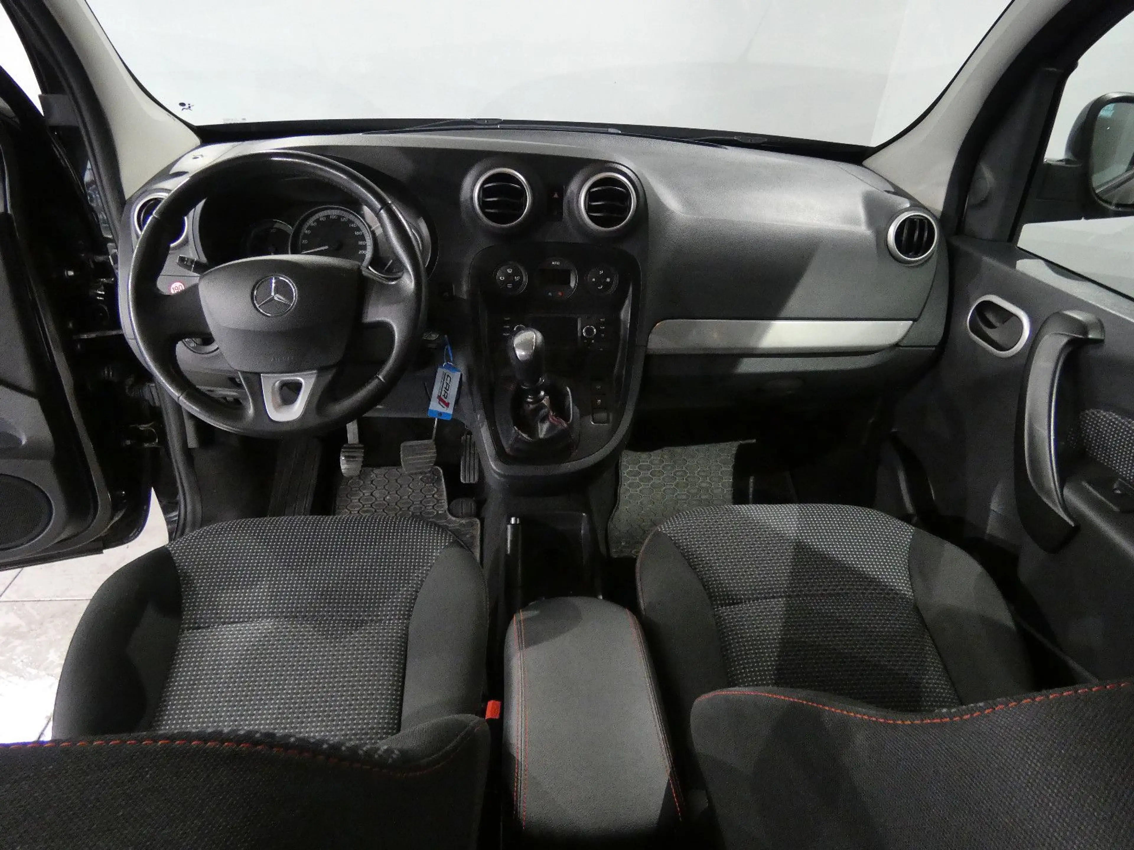 Mercedes-Benz Citan Kombi 111 CDI extralang 7 Sitzer/Kamera — photo 11