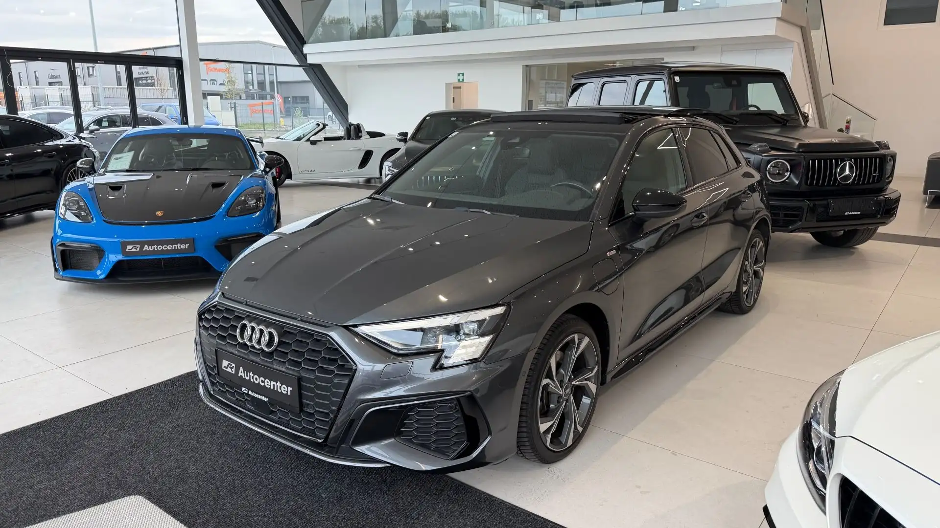 Audi A3 SB 40 TFSI e S-line S-tronic Grau - 1