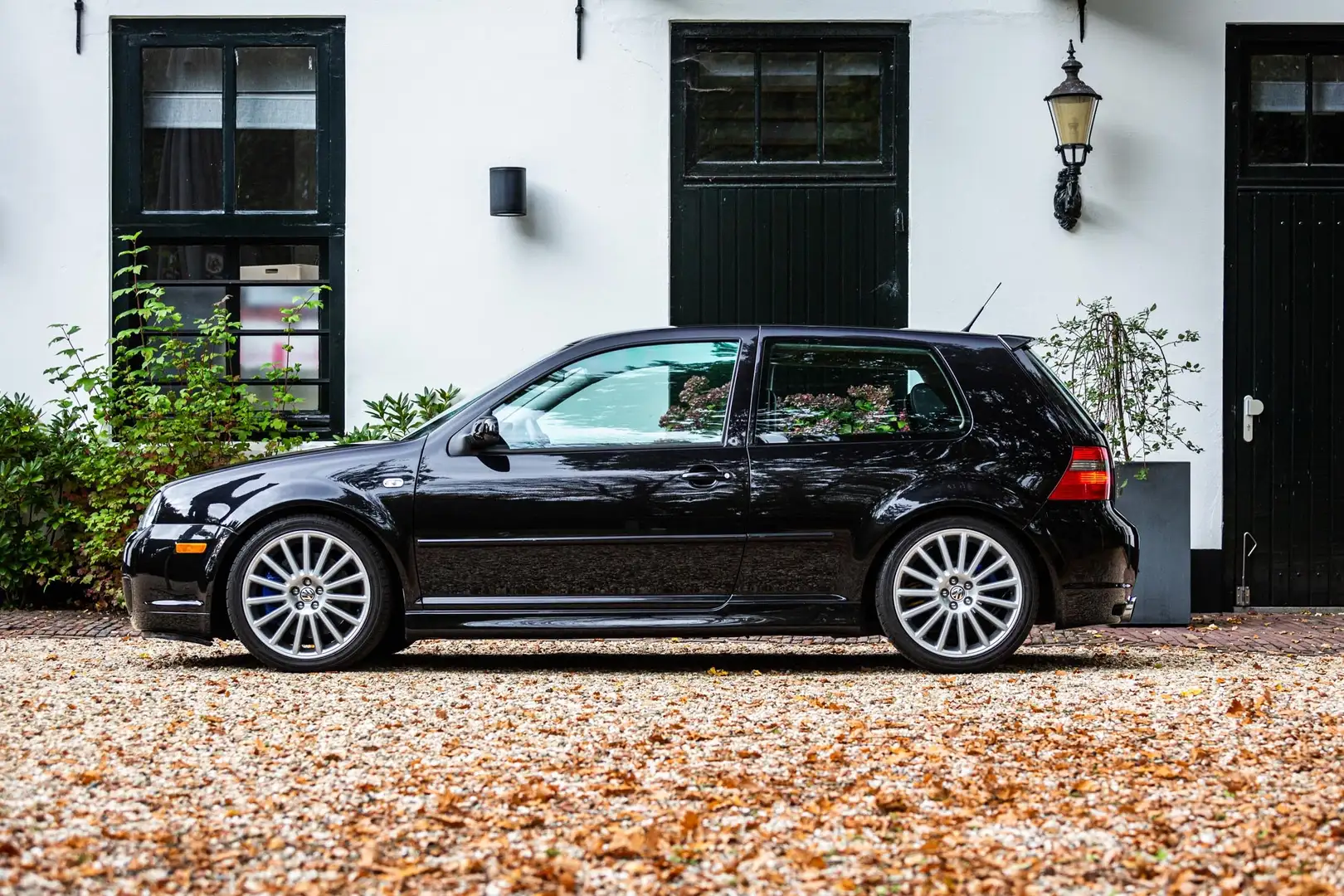 Volkswagen Golf R32 Zwart - 2