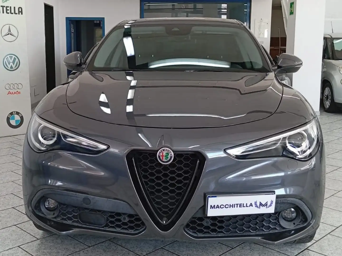 Alfa Romeo Stelvio 2.2 t Sprint Q4 190cv auto Grau - 1