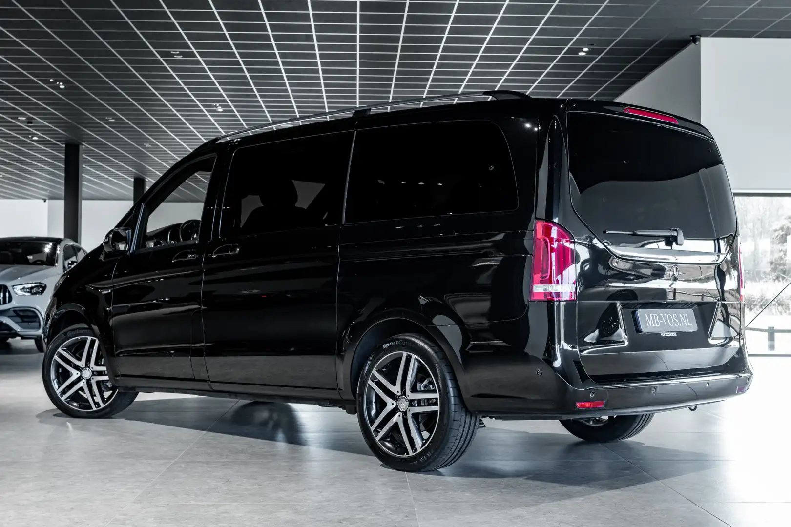 Mercedes-Benz V 250 250d 4-MATIC Lang Avantgarde Edition 8-Persoons|Bu Noir - 2