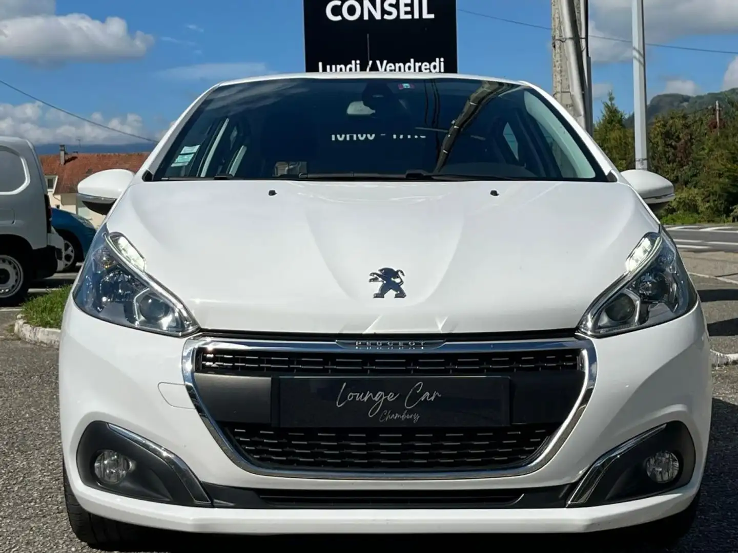 Peugeot 208 BlueHDi 100ch BVM6 Signature Blanc - 2