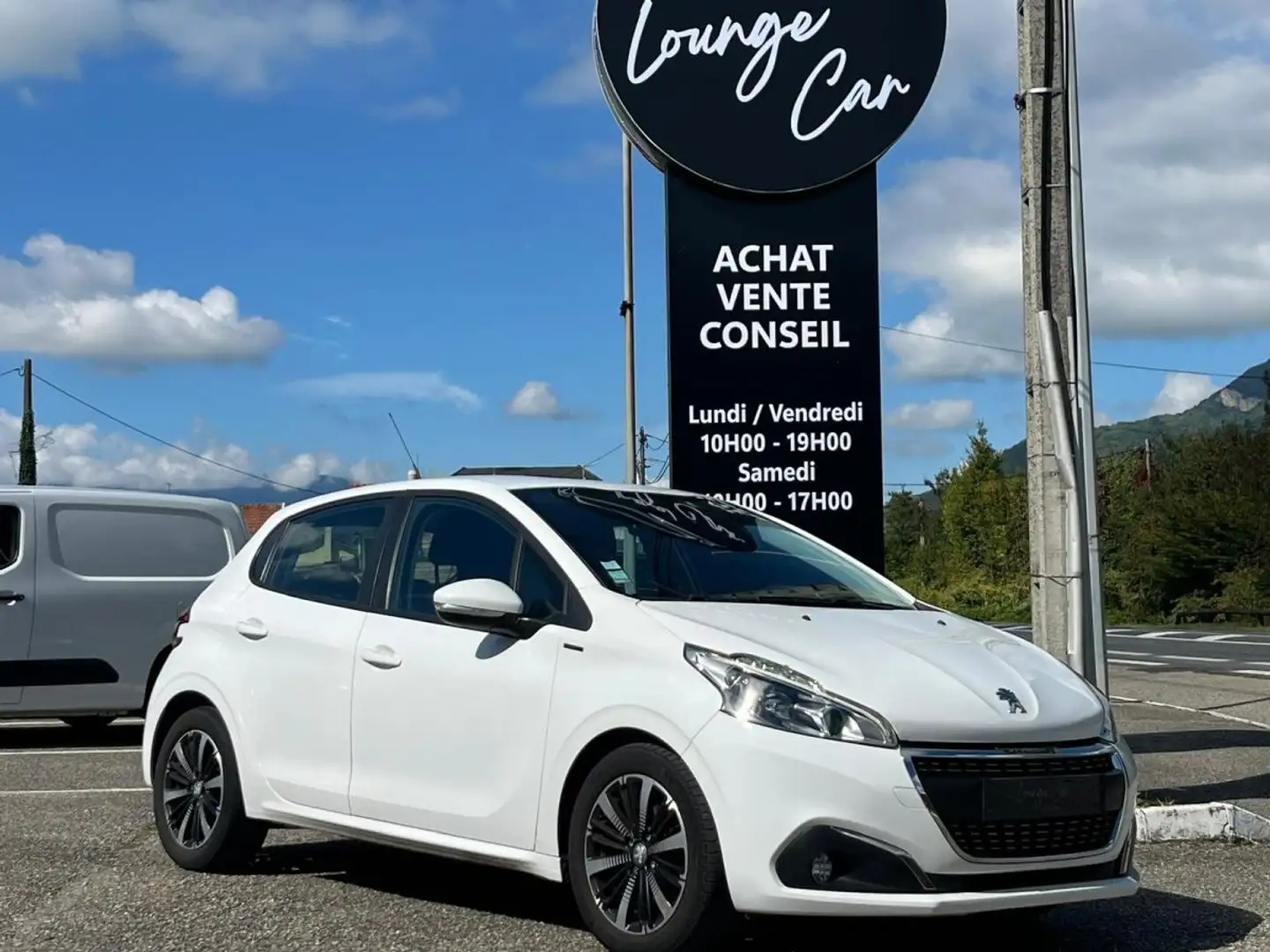 Peugeot 208 BlueHDi 100ch BVM6 Signature Blanc - 1