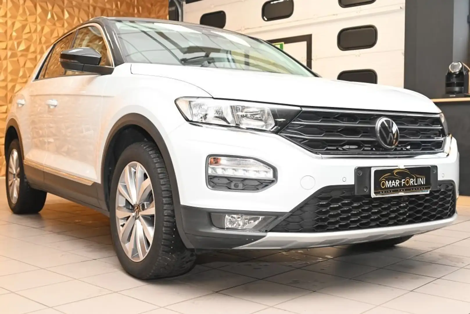 Volkswagen T-Roc 1.5 TSI ACT STYLE BMT 6M 150CV NAVI CAM TEL17"FULL Bianco - 2