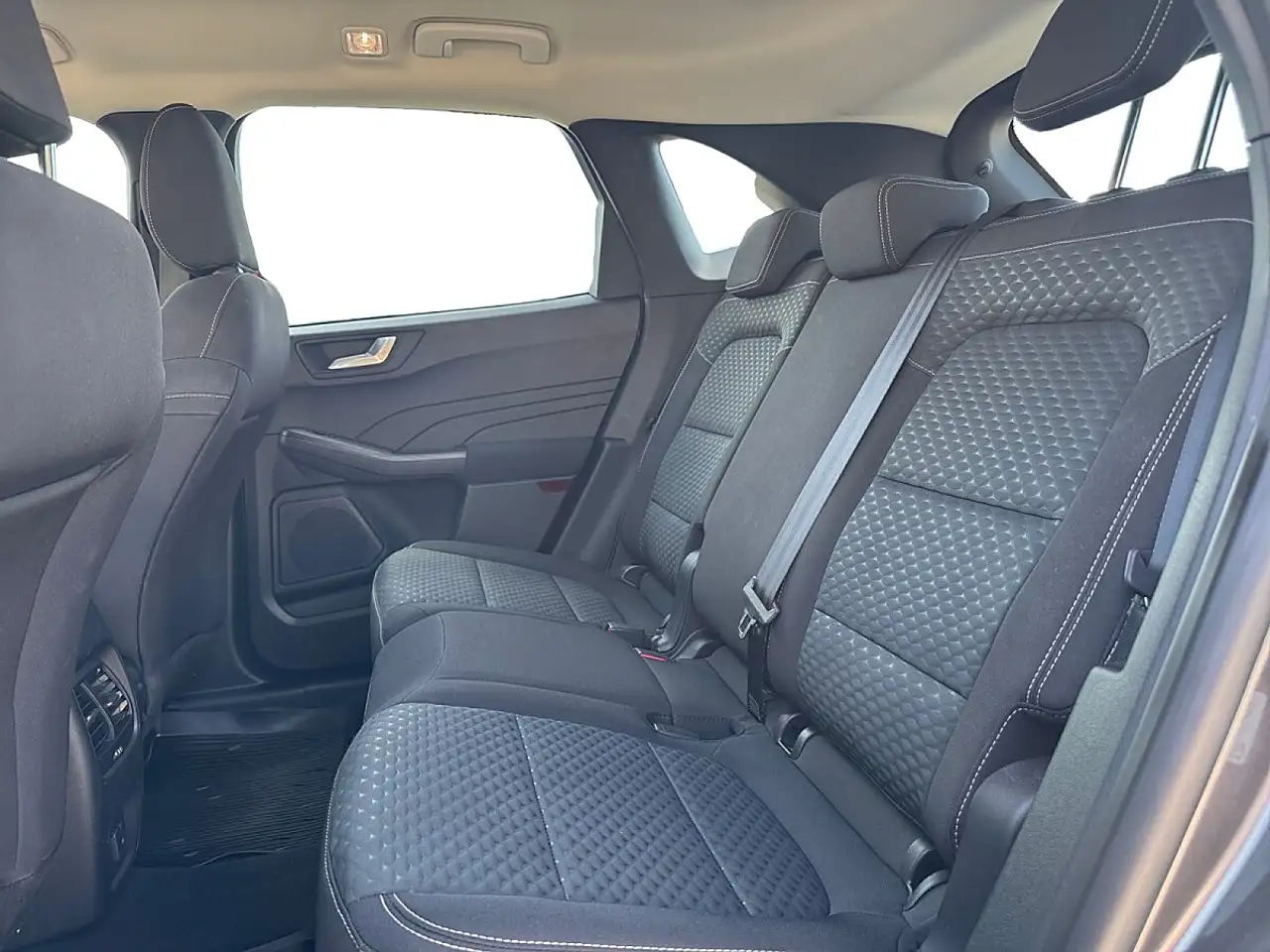 Ford Kuga 2,5 Duratec FHEV AWD Cool & Connect Aut., миниатюра 13