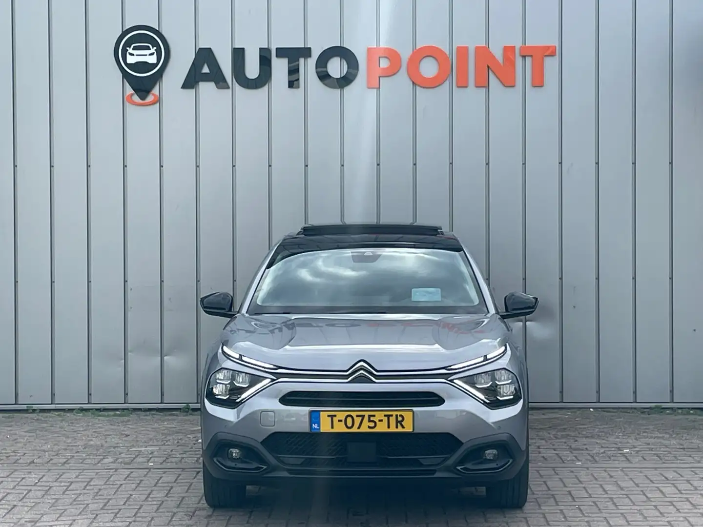 Citroen E-C4 X Shine 54 kWh ORG NL 1E EIG DEALEROND|PANO|TREKHAAK Grau - 2