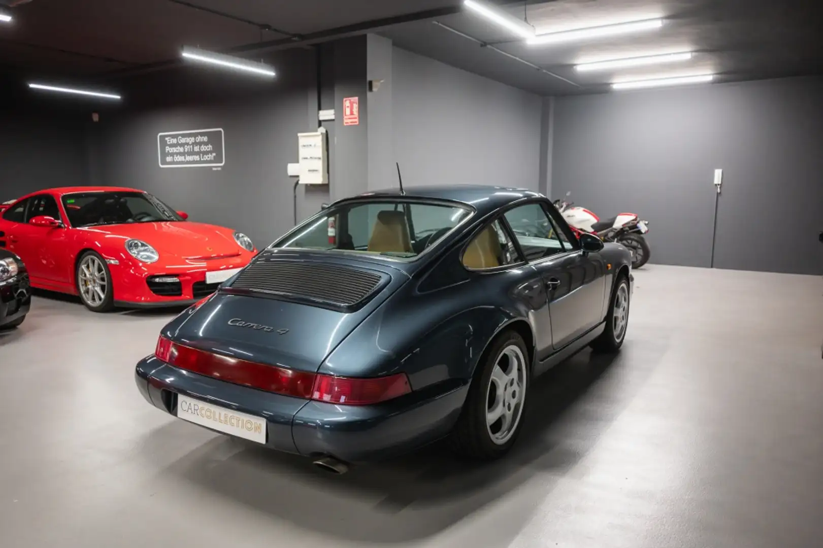 Porsche 964 3.6 Carrera 4 Coupé Albastru - 1